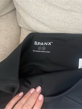 SPANX Men’s Black Stretch Jogger Pants